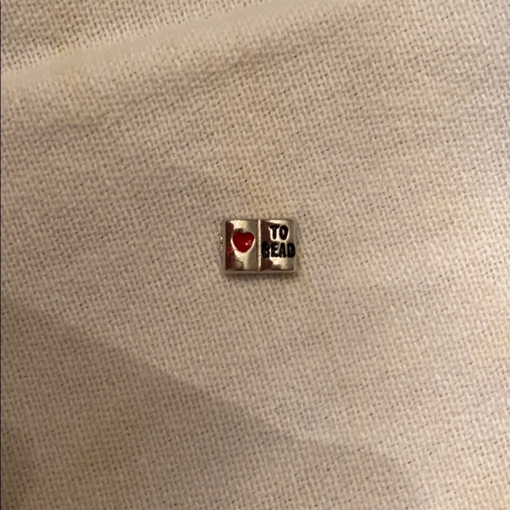 Origami owl love to read charm